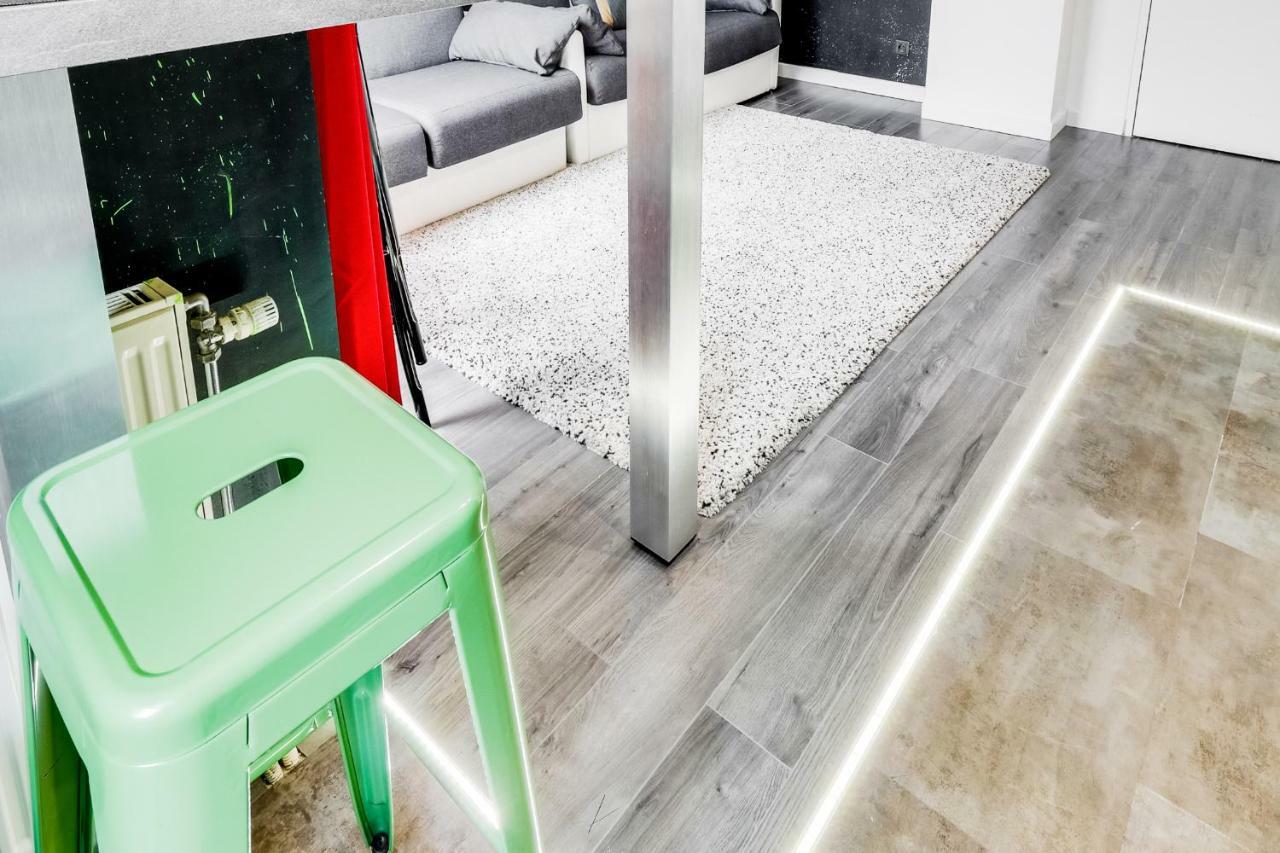 Super Hero Suite - Sdp Serris Exteriör bild